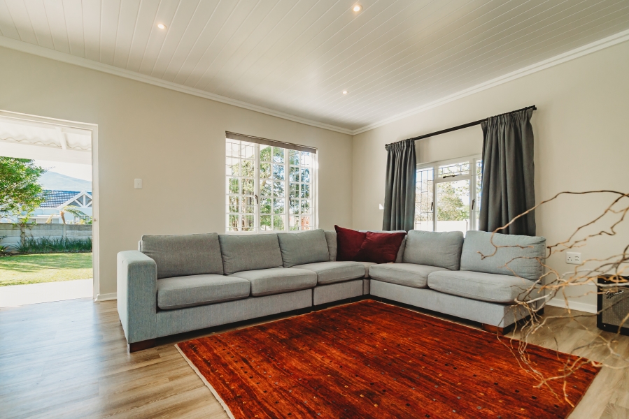 2 Bedroom Property for Sale in Fernridge Western Cape